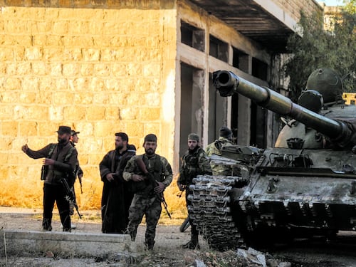 Assad torna, i raid dei russi: danni al collegio francescano