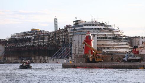 La Concordia verso Genova 1