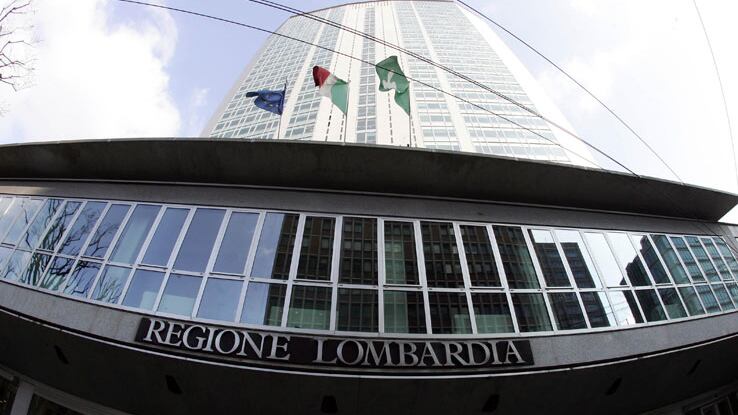 Caviale, champagne e aragoste: la sinistra brinda a spese nostre