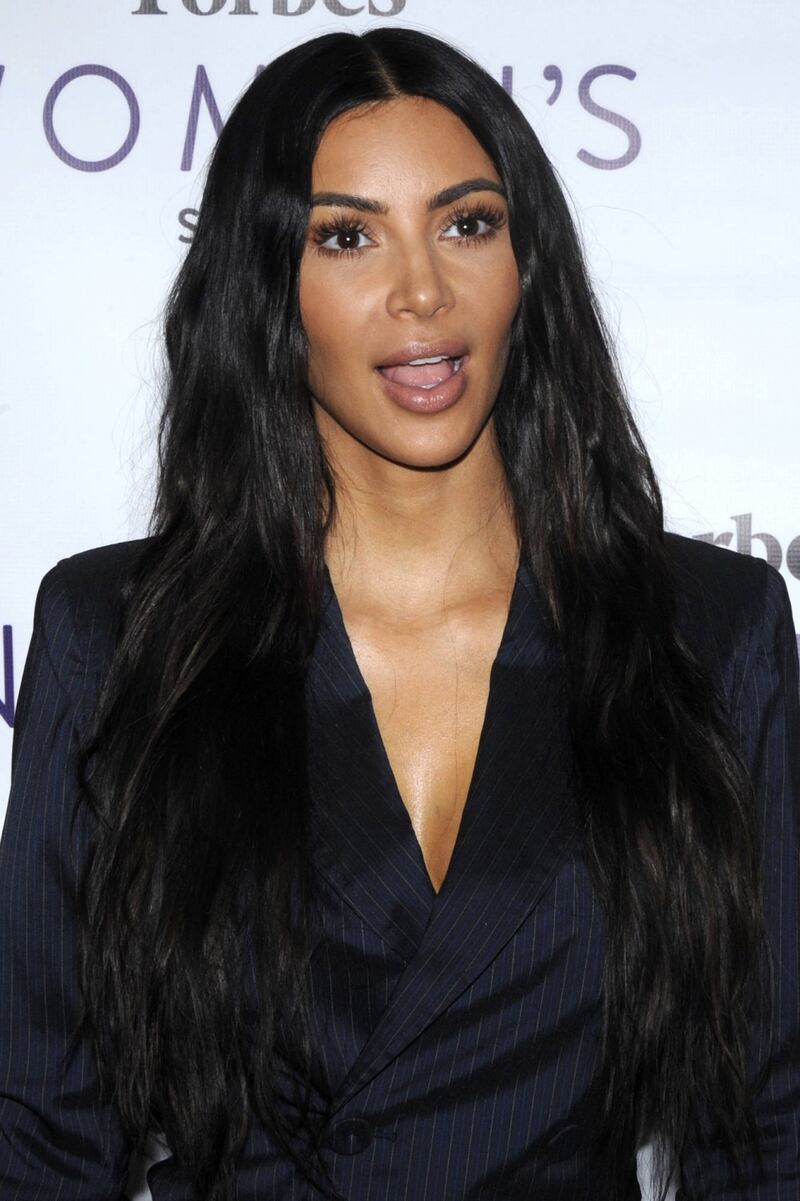 Kim Kardashian sexy, parla per le donne 10