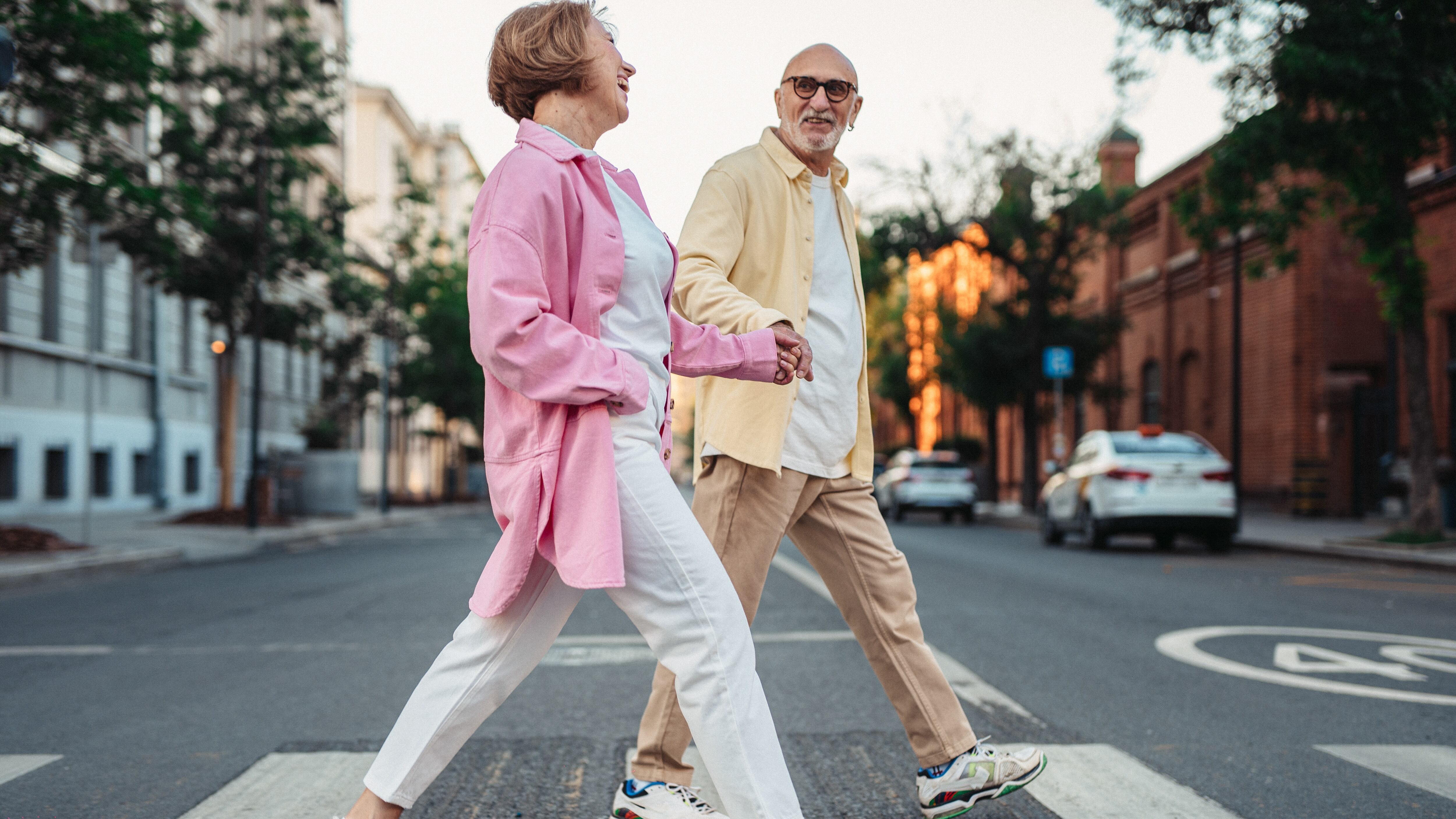 Che scarpe da ginnastica scegliere a 60 anni