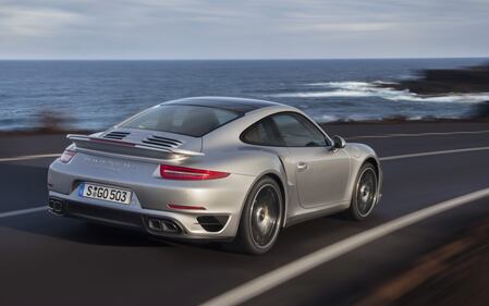 Porsche 911 Turbo e Turbo S 10