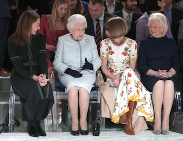 La Regina Elisabetta alla Fashion Week 5