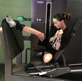 Nina Moric sexy in palestra 8