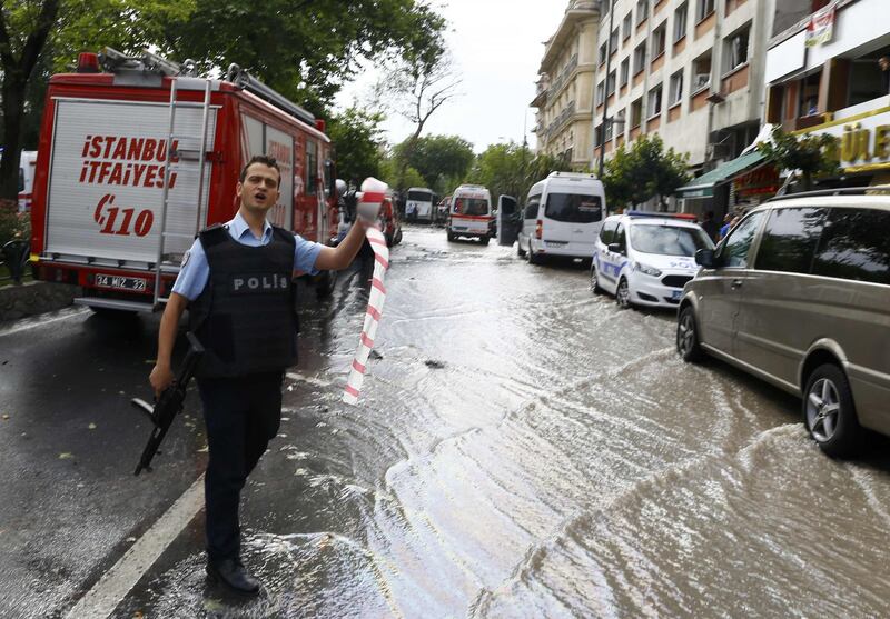 Autobomba fa strage a Istanbul 12