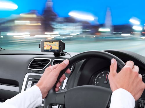 Automobili nel mirino: allarme attacco hacker