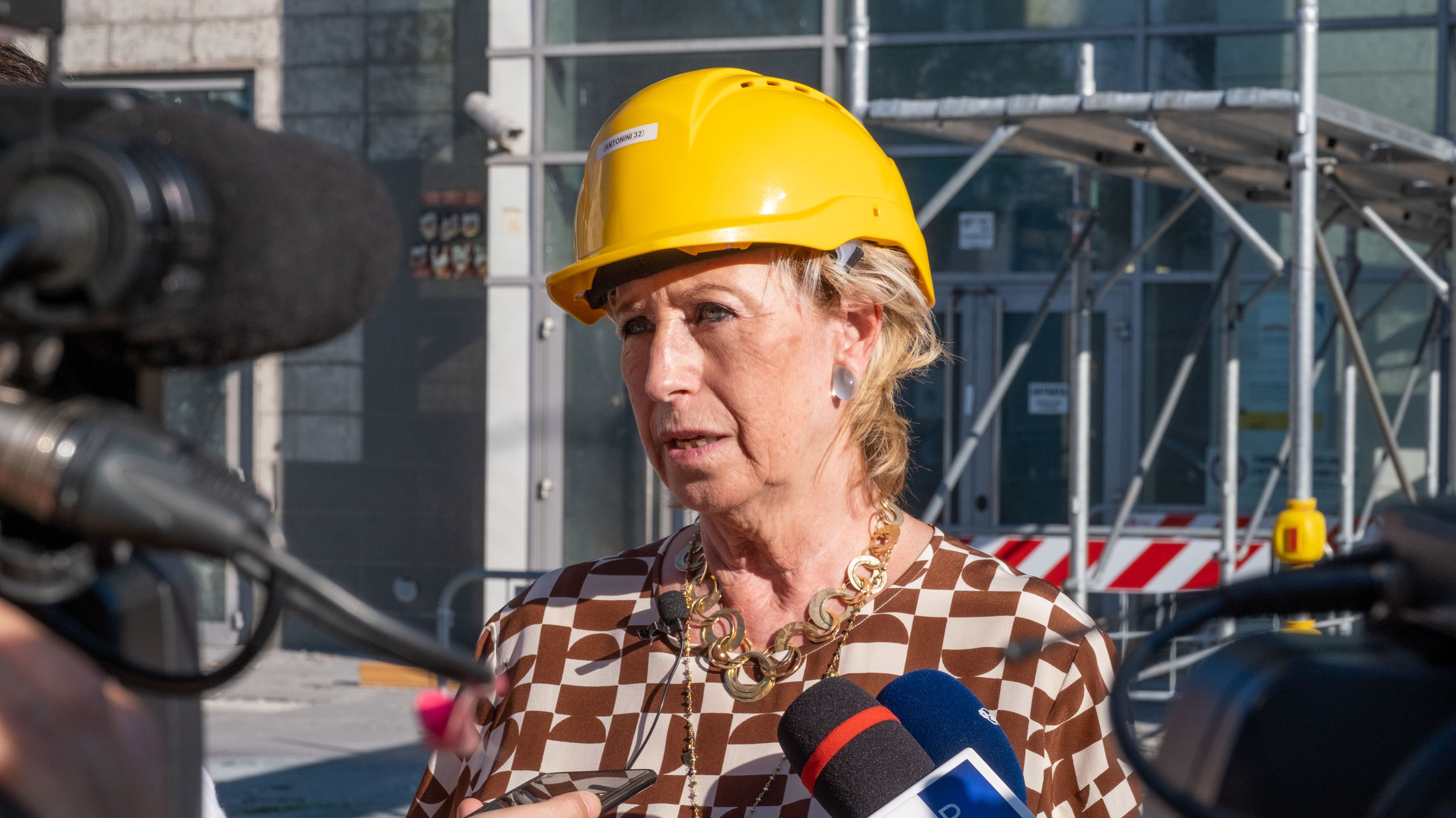 "Ministero? Io in corsa per la Lombardia". Lite Moratti-Fontana