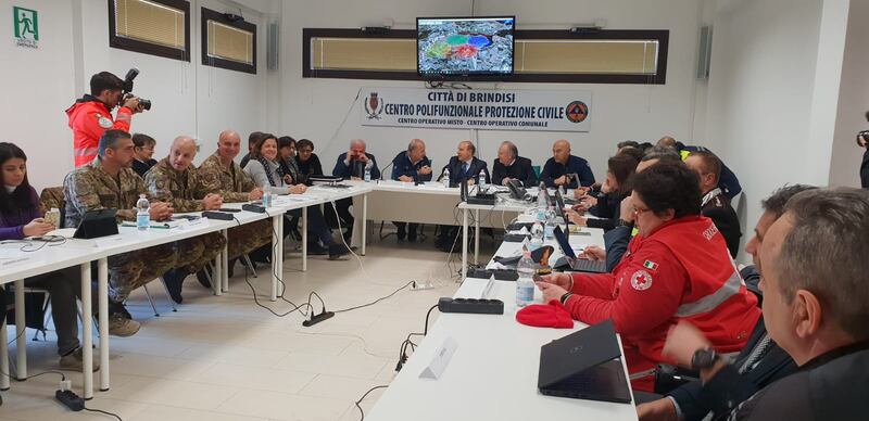 Brindisi, le immagini della città durante l'evacuazione 2