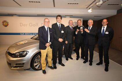 Volkswagen festeggia la Golf numero 30.000.000 2