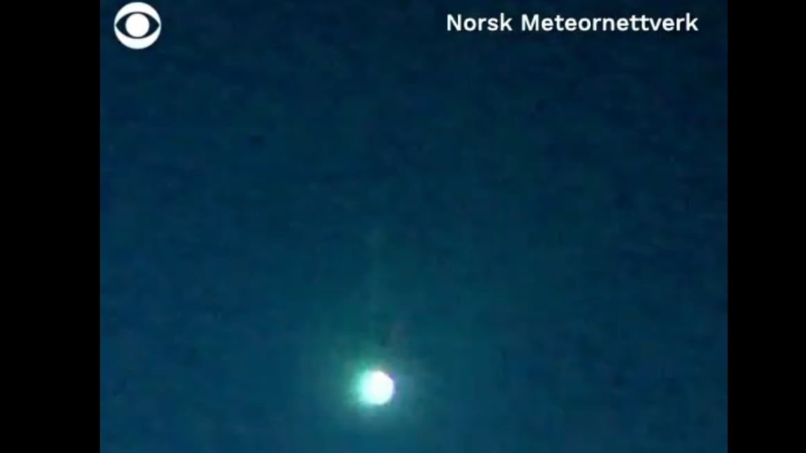 La palla di fuoco in cielo. "Ha aperto porte e finestre"