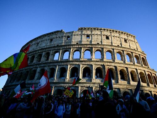 La fake di Repubblica: "Un milione in piazza". Ma è una foto del 2014