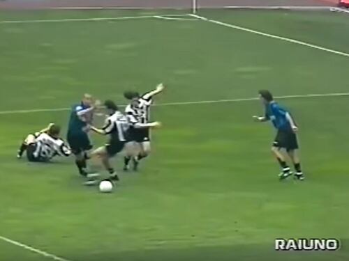 Ma il Var avrebbe fischiato il rigore di Iuliano su Ronaldo?
