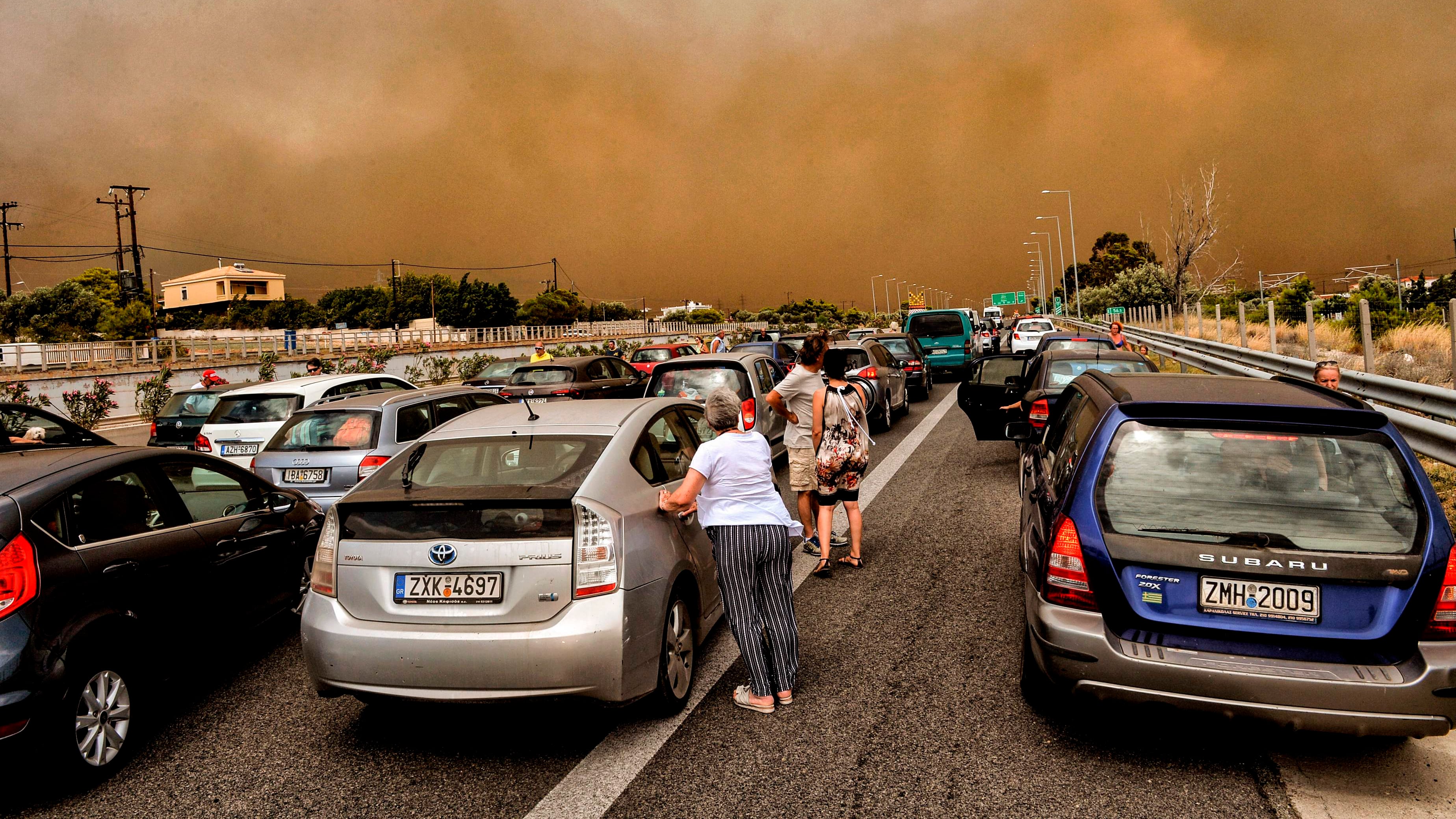 Incendi in Grecia, le storie dei sopravvissuti