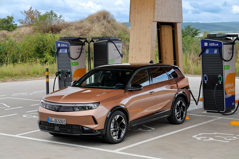 Opel Grandland elettrica