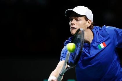 L'Italia vola in finale di Coppa Davis: le immagini più belle della sfida contro la Serbia 8