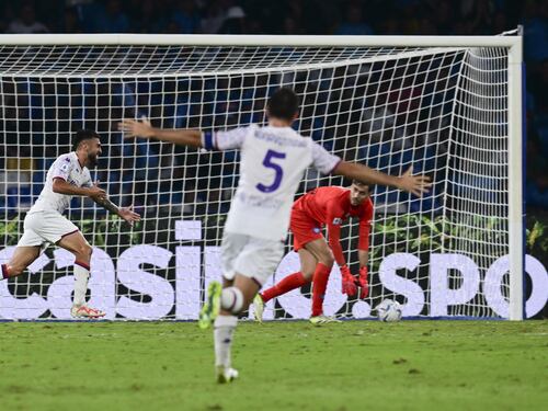 Il Napoli cade a sorpresa: la Fiorentina cala il tris al Maradona