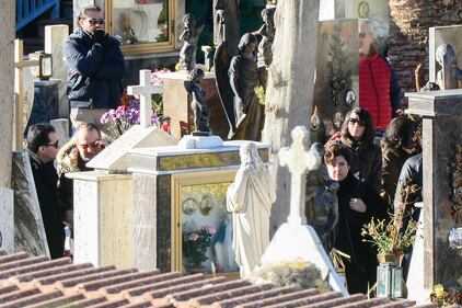 Riina sepolto al cimitero di Corleone 5