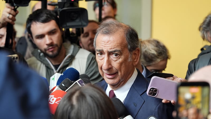 A Milano vertice su sicurezza. Piantedosi: “500 militari avranno piena mobilità”. Salvini: “Nulla resterà impunito”. Sala: “Preoccupazione per sabato, in piazza anche anarchici”