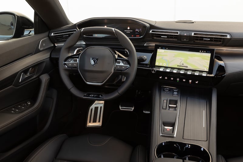 Nuova Peugeot 508 2023: guarda le foto 19