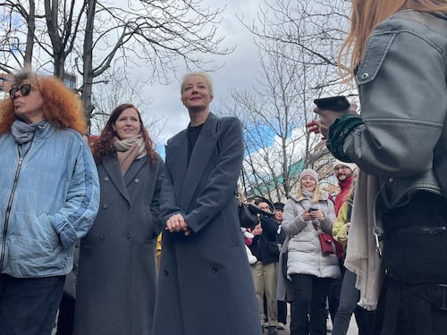 Il "Mezzogiorno contro Putin" di Yulia Navalnaya: il voto a Berlino alle 12 in punto