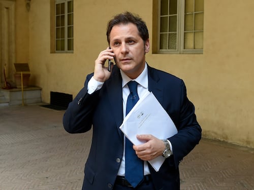 "Immobili da 400 miliardi". Il piano della Lega per "coprire" la flat tax