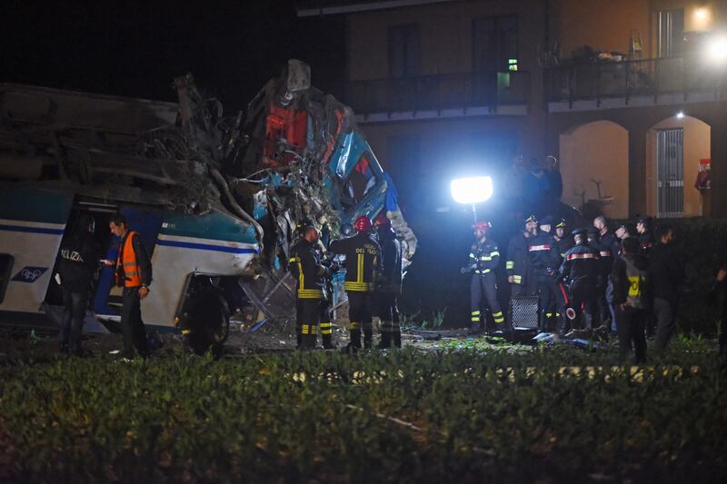 treno deraglia nel Torinese