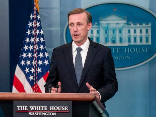 Così i "reduci" di Obama a forza di chiedere scusa hanno riportato l'Iran al vertice del Medioriente