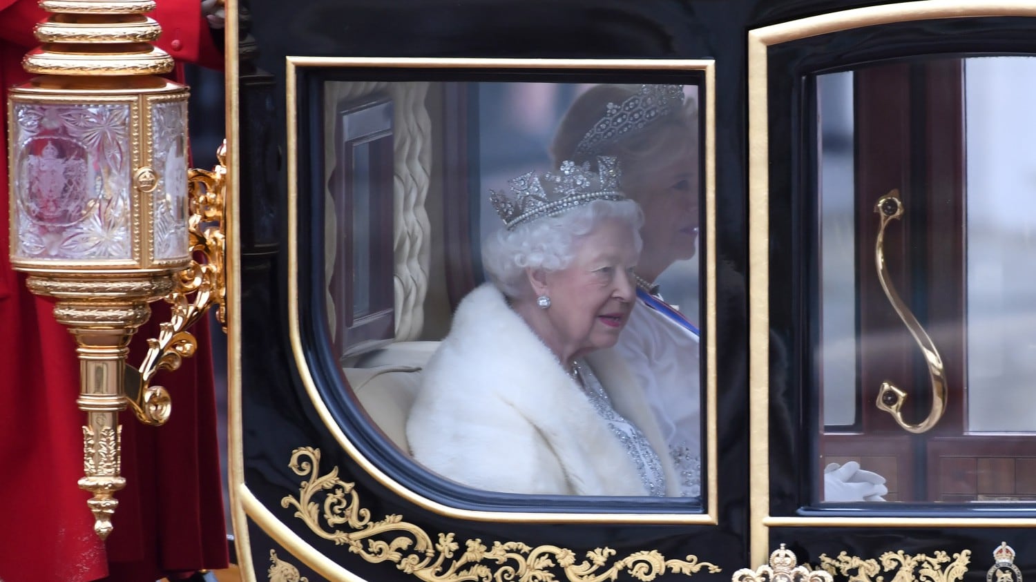 A Buckingham Palace una mostra sui cani della regina Elisabetta