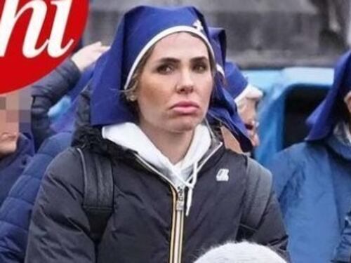 Ilary Blasi "diventa" suora. A Lourdes per un pellegrinaggio con i malati