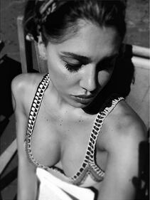 Belen Rodriguez: i sexy selfie su Instagram 5