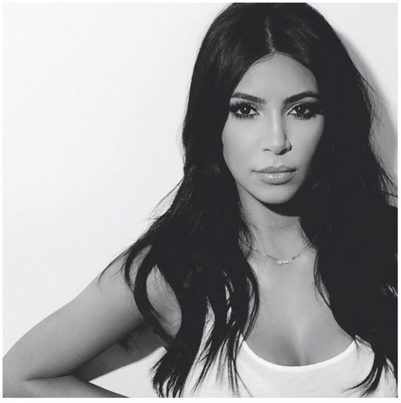 Kim Kardashian svela su Instagram il sesso del futuro nascituro 29
