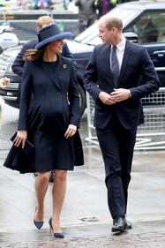 Kate Middleton incinta, gli scatti della gravidanza 9