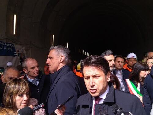 Conte e Toninelli a Caltanissetta