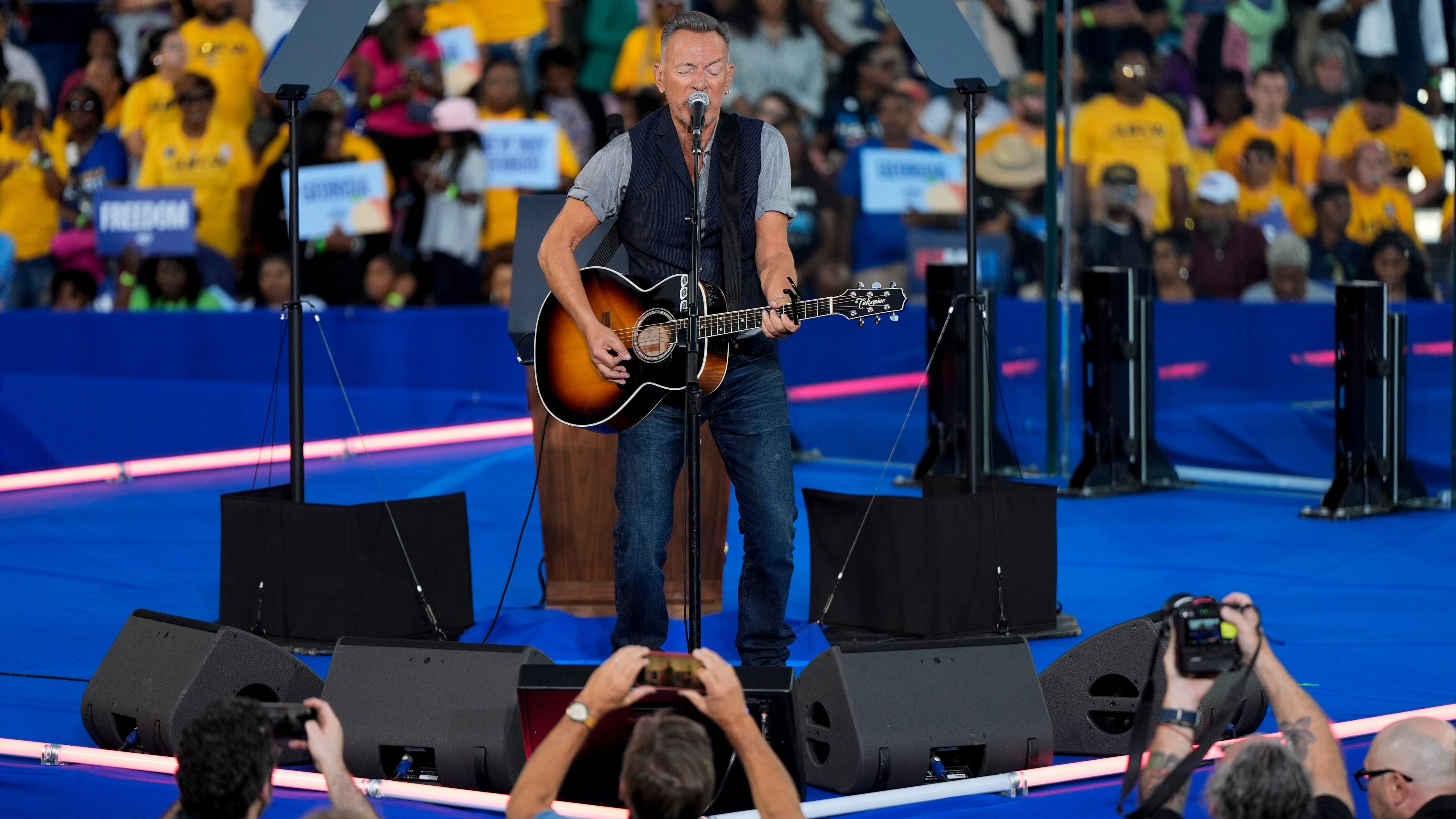Bruce Springsteen, doppio live a S. Siro, E album di inediti