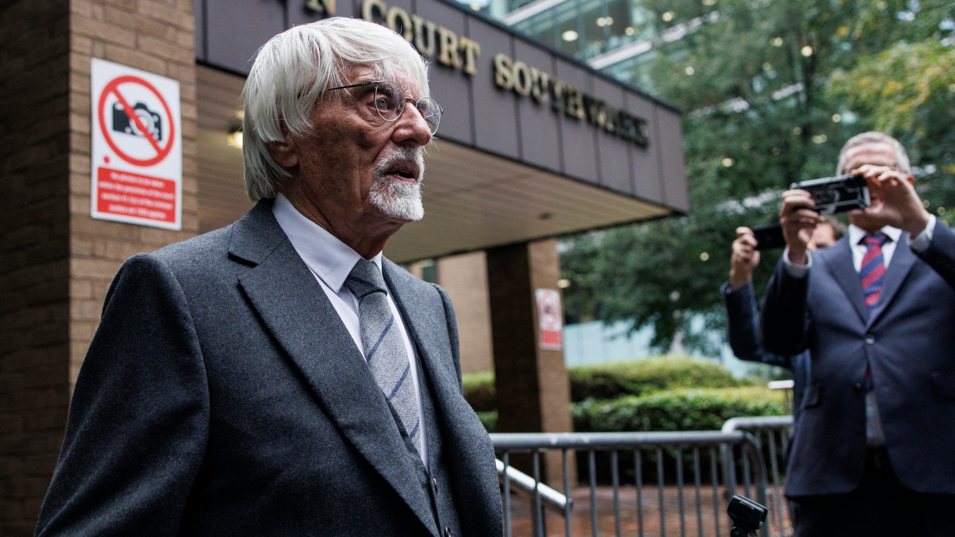 "Ho frodato il fisco". Ecclestone confessa i 500 milioni all'estero (ed evita la prigione)