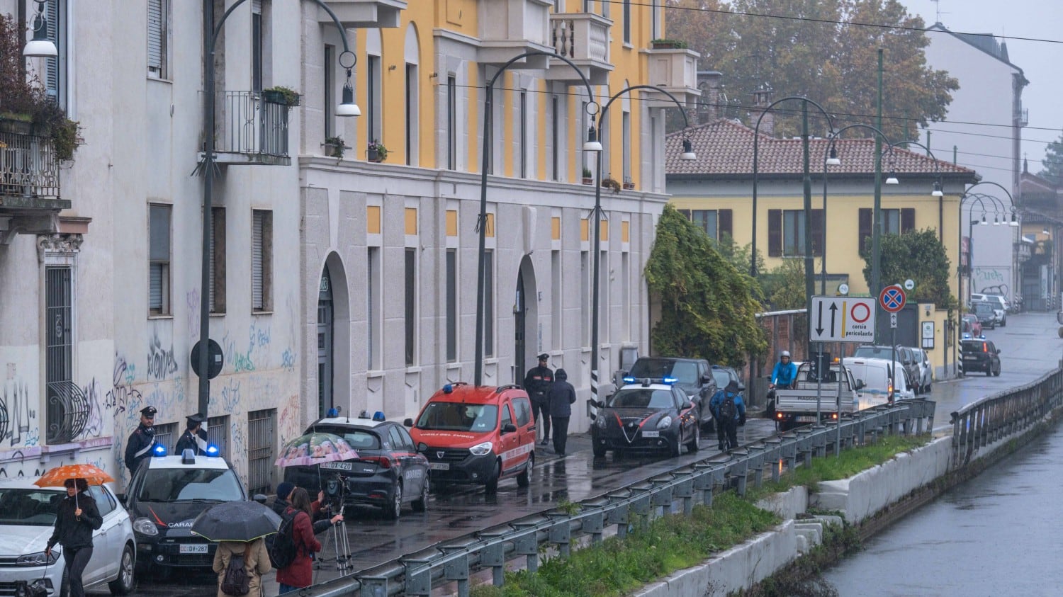 Incendio in un sottotetto milanese: due ragazzi morti