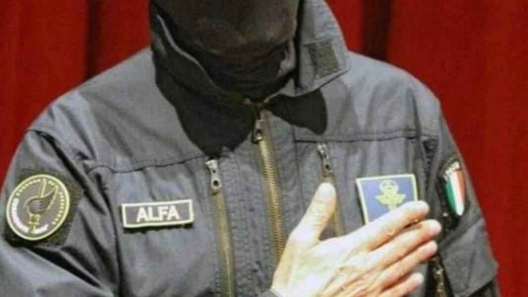 Lo sfogo del comandante Alfa: "Dove sono le sardine?"