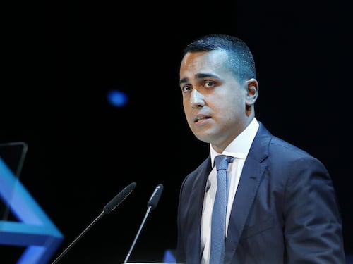 Di Maio contro Garavaglia: "Non giochi a nascondino sulla flat tax"