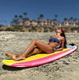 Elisabetta Gregoraci sexy in bikini negli States 1