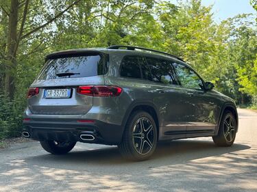 Mercedes GLB 2024: la gallery del restyling, più tecnologia e materiali migliorati all'interno 9