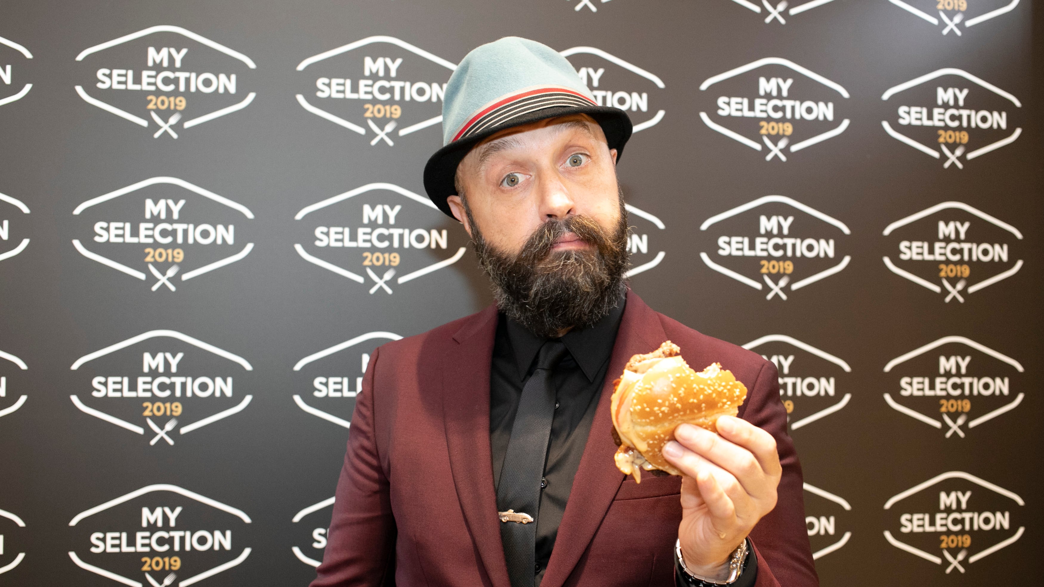 "Molestie sessuali". E Bastianich è costretto al maxi risarcimento