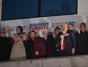 Ad Ankara la festa di chi sostiene Erdogan 1