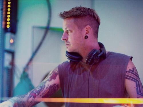 Spacciava droghe in discoteca: arrestato il dj ligure "Pixel One"