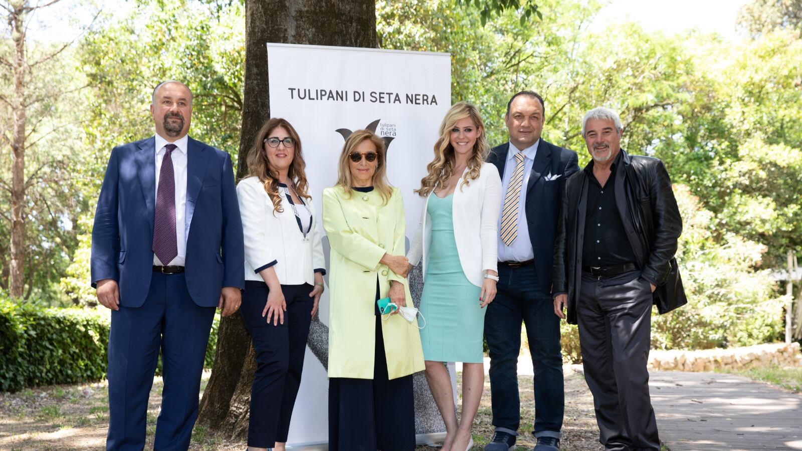 Ecco i "Tulipani di seta nera"
