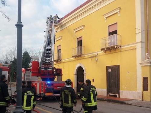 Caserta, incendio in una casa di riposo: morte due donne
