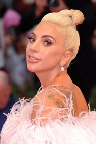 Mostra del Cinema di Venezia, i look più hot del weekend 6