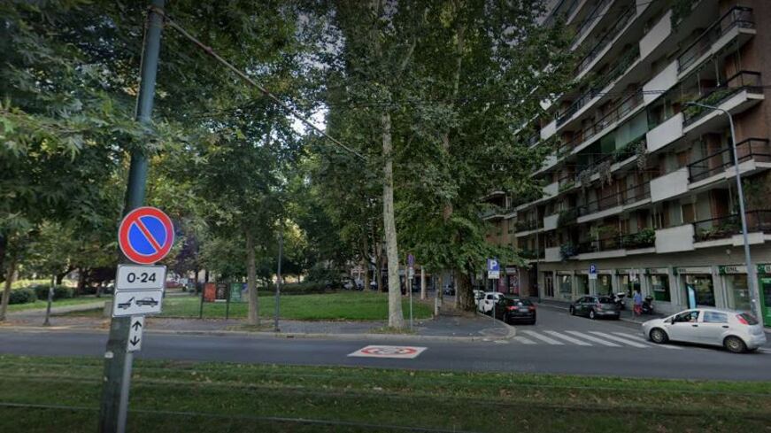 Massacrato dentro il bar da una gang di ragazzini