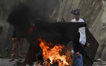 Venezuela, violente proteste contro Nicolas Maduro 1