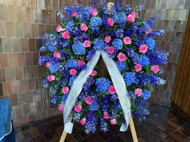Palloncini e lacrime al funerale di Julia Ituma 2