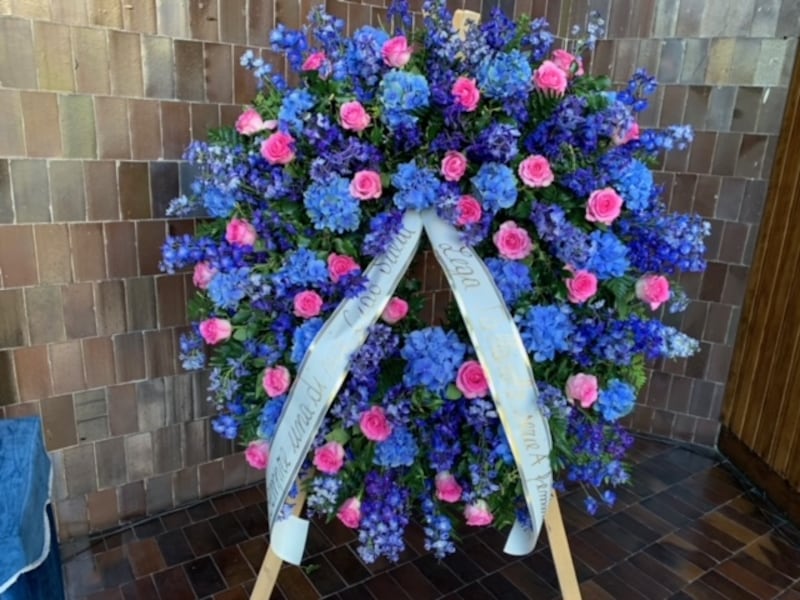 Palloncini e lacrime al funerale di Julia Ituma 2